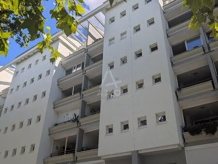 appartement 3 pièces 64 m²