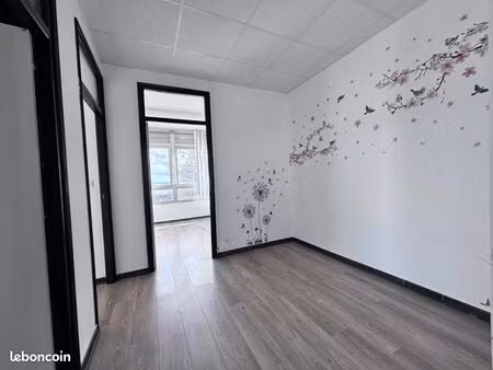 bureaux 89 m²