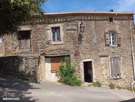 maison en pierres à rénover entièrement