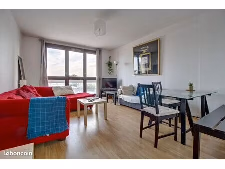 appartement 5 pièces 94 m²