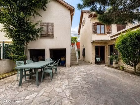 maison 2 pièces 106 m²