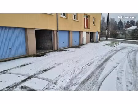 garage/box 13 m² giromagny