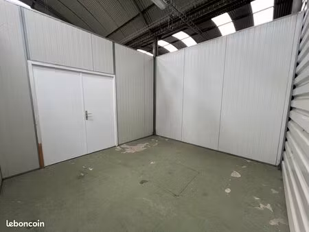box de stockage à louer - carpiquet