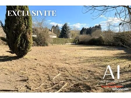 terrain 1063 m² falaise