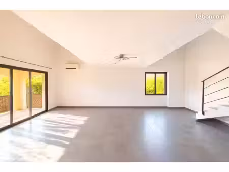 maison 7 pièces 185 m²