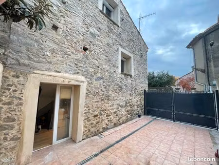 petite maison de village vlimatisé avec exterieur