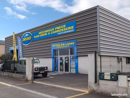 garage automobile  garage 390 m² st flour