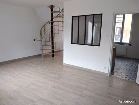 à louer maison montcy st pierre