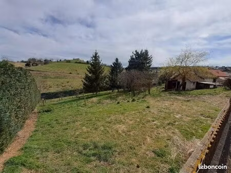 terrain 1563 m² saint-flour