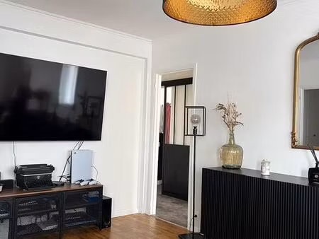 f3 64m2 avec balcon et cave proche centre ville