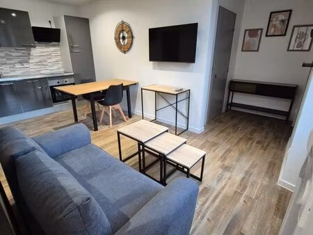 studio meublé 27 m² – rénové à neuf – cognac (16100)