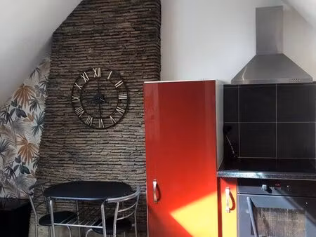 appartement f2 meublé - centre ville etampes