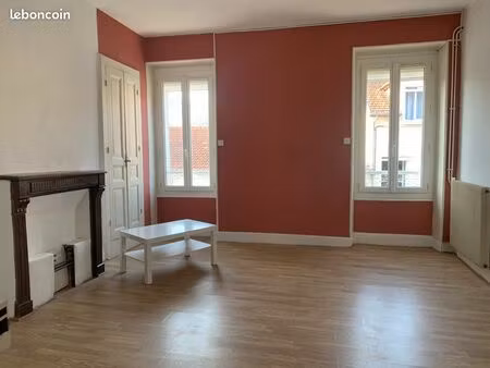 location appartement centre-ville firmi