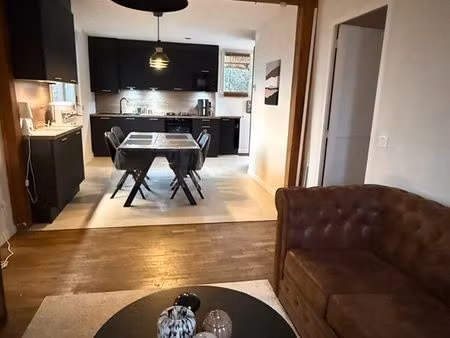 à louer très beau f2 820