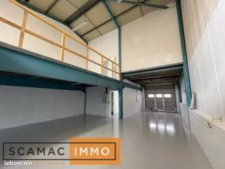 local d'activité 211 m²
