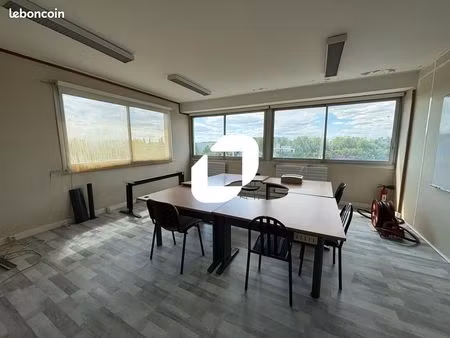 bureau 199 m²