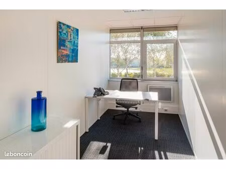 bureau privé à louer pour 2 personnes à orly orlytech paray-vieille-poste