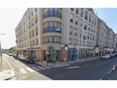 boutique 225 m² athis mons