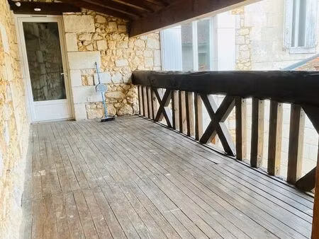 maison de ville loué + local commercial loué – montguyon