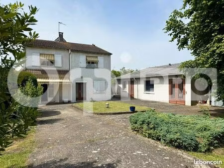 local d'activité 164 m²