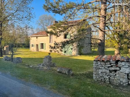 rare: ancienne forge charentaise - vue dominante & potentiel unique
