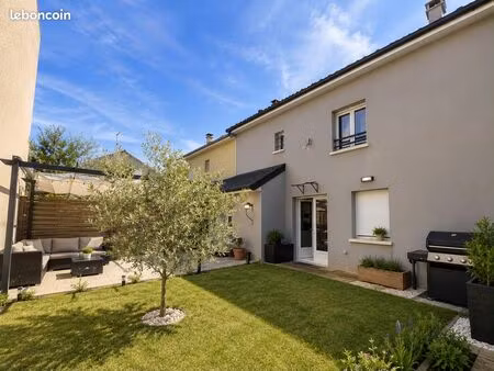 maison récente 3 chambres avec jardin et combles prêts à aménager - drancy