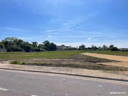 terrain commercial et industriel