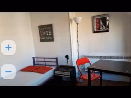 chambre meublée