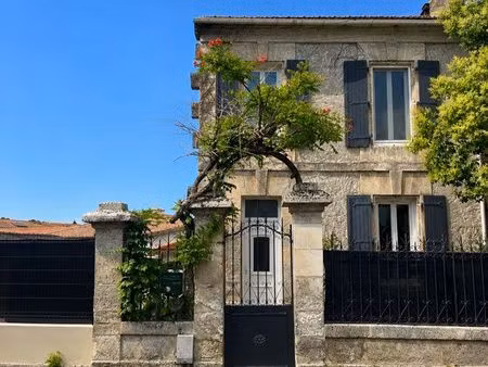 maison de ville avec jardin – ruelle-sur-touvre