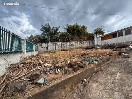 terrain 191 m² sainte clotilde