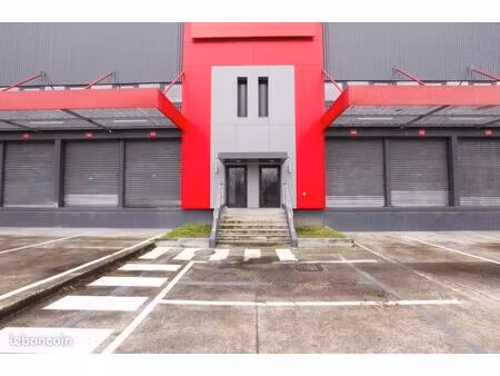 local industriel 3 433 m²