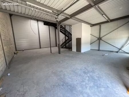 local d'activite 463 m² aulnay sous bois