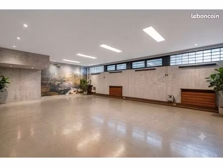 sous-sol commercial 132 m² — montreuil (93) — idéal salle de sport / studio / activités en