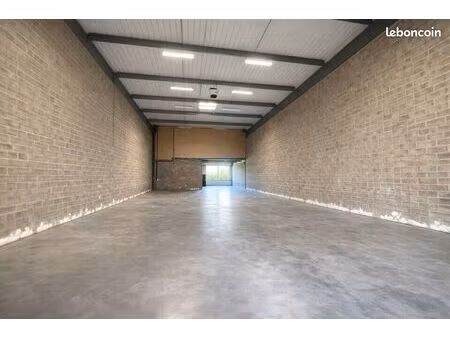 local d'activite 491 m² stains
