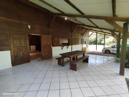 maison à la campagne