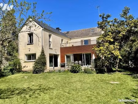 maison 10 pièces 365 m²