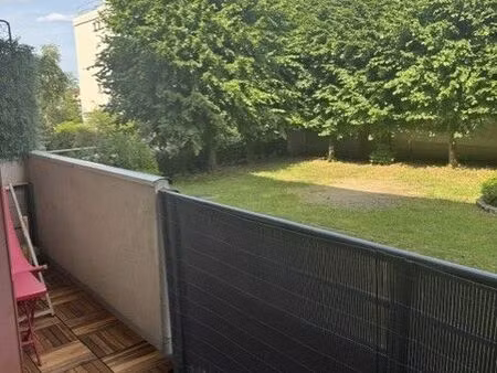 appartement familial traversant avec balcon – 4 pièces – 68 m² – quartier montretout  sain