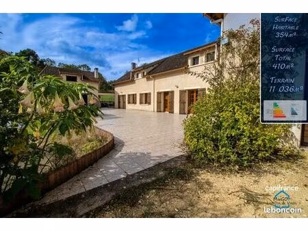 propriété 10 pièces 354 m²