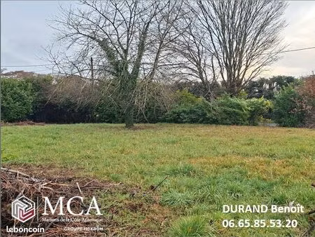 terrain 1 000 m² le fleix