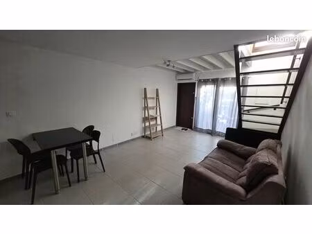 t2 duplex 65m2 meublé et climatisé