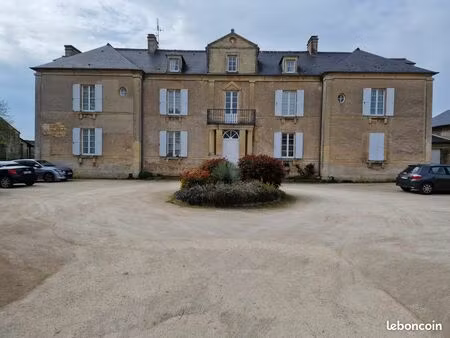 f2 dans résidence de charme