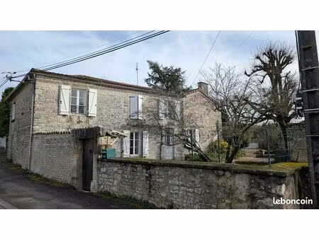 maison 7 pièces 218 m²
