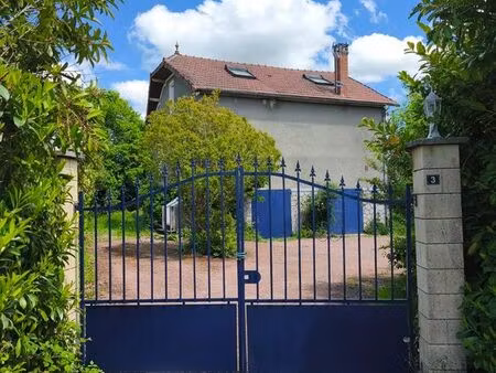 maison nouzerines