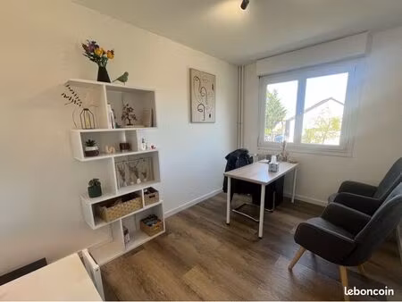 bureau cabinet de santé