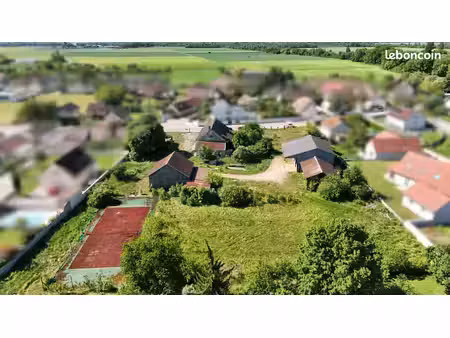 terrain 402 m²