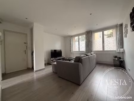 appartement 3 pièces 55 m²