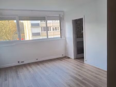 appartement 3 pièces rénové – 57 m² – métro 14 à 5 min – parking – cave – loggia