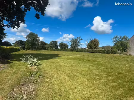 terrain 1700 m² kerfot