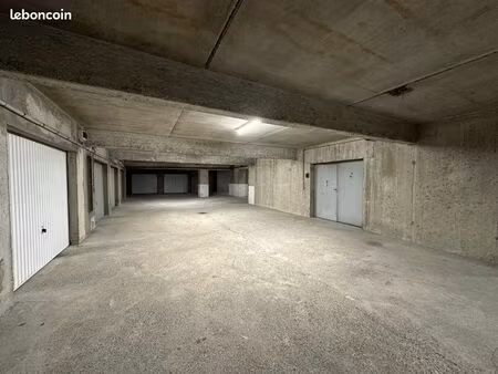 local de stockage 120m2