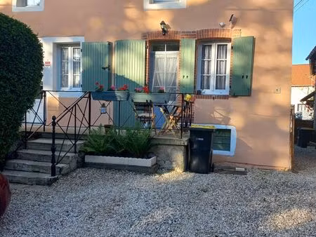 vends très jolie maison